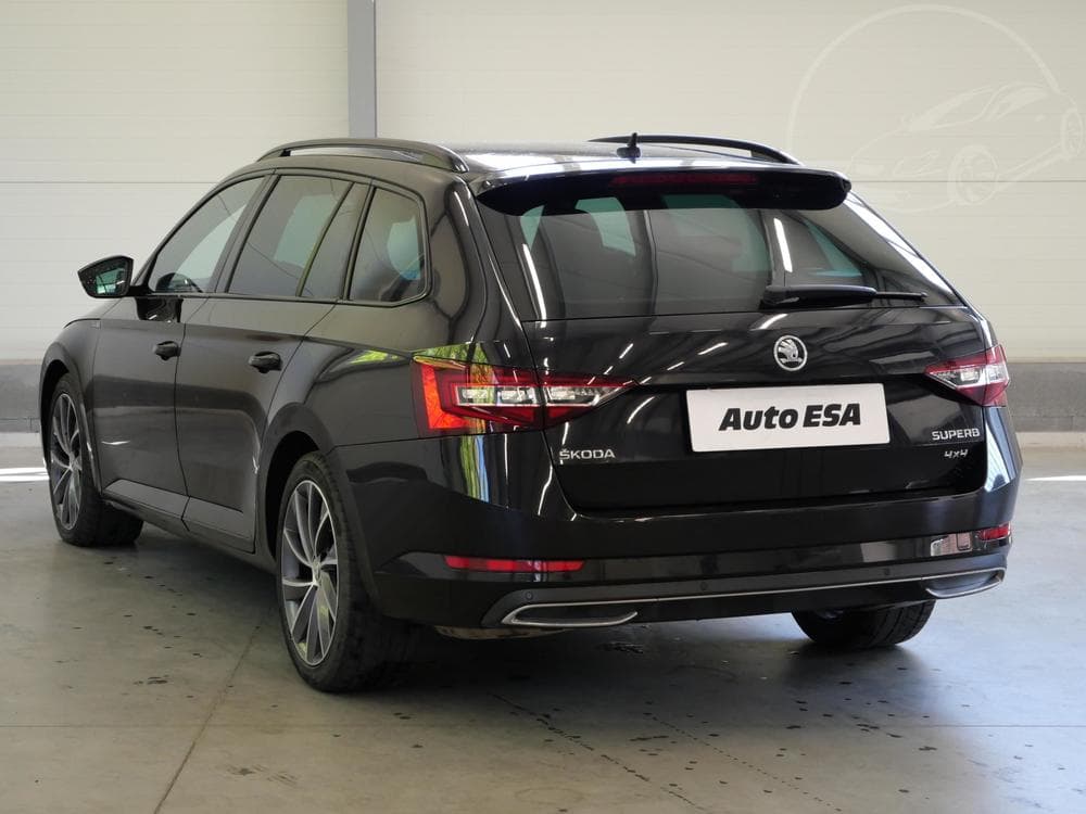 2018 Škoda SUPERB - 11