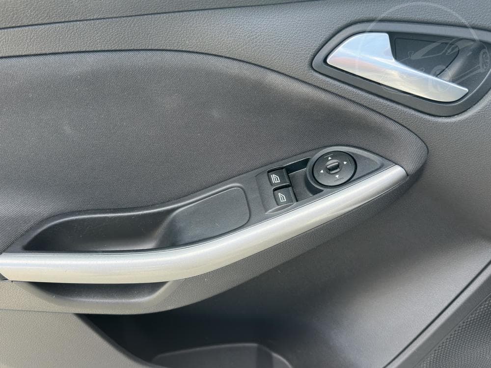 2014 Ford FOCUS - 11