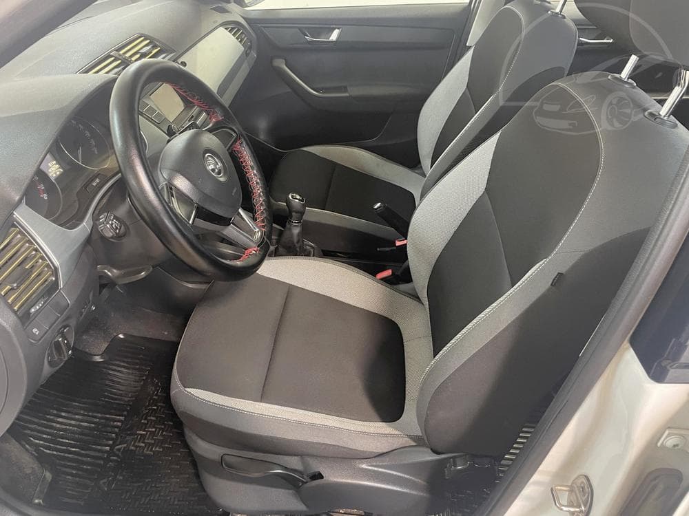 2015 Škoda FABIA - 9