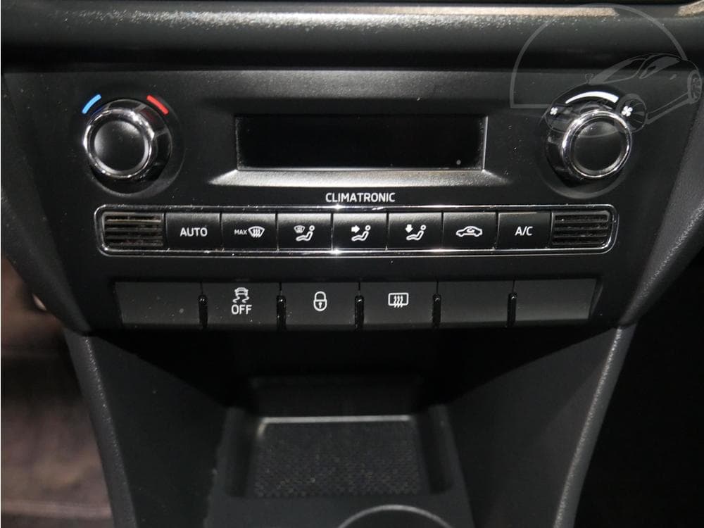 2013 Škoda RAPID - 15