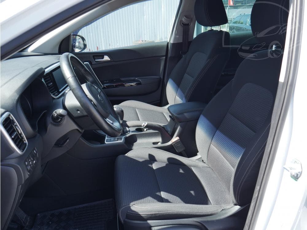 2019 Kia SPORTAGE - 17