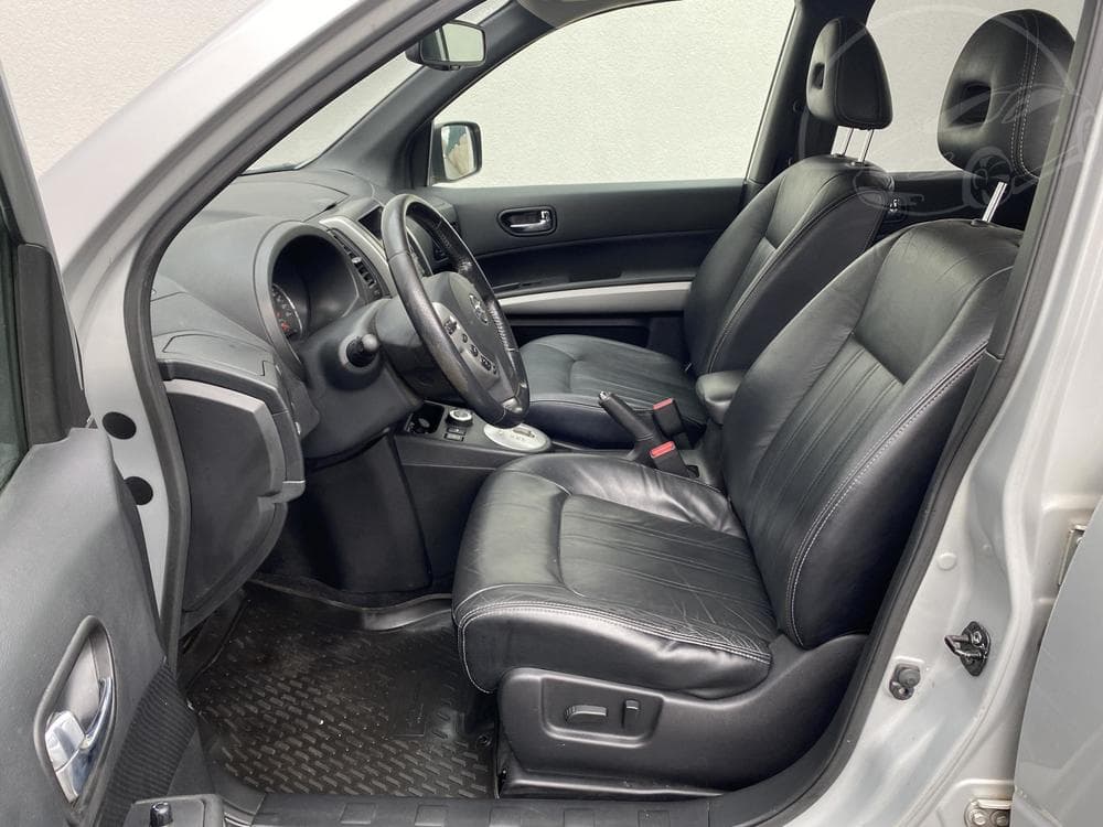 2011 Nissan X-Trail - 11