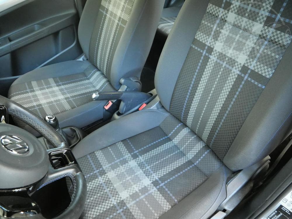 2016 Volkswagen UP! - 9