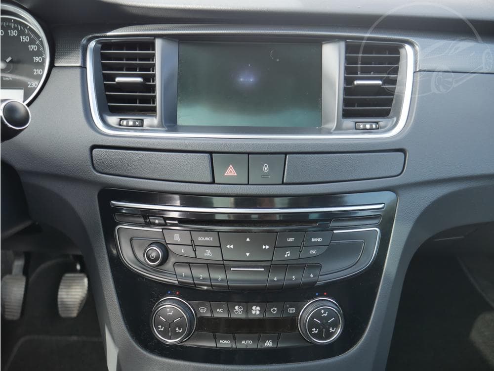 2011 Peugeot 508 - 11