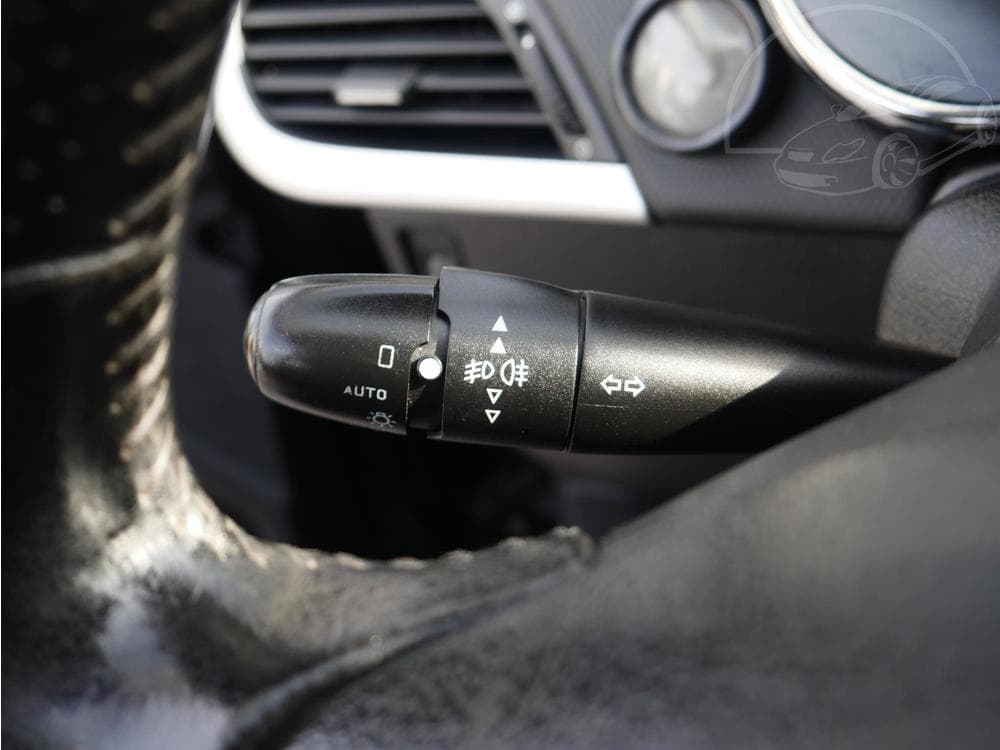 2008 Peugeot 207 - 14