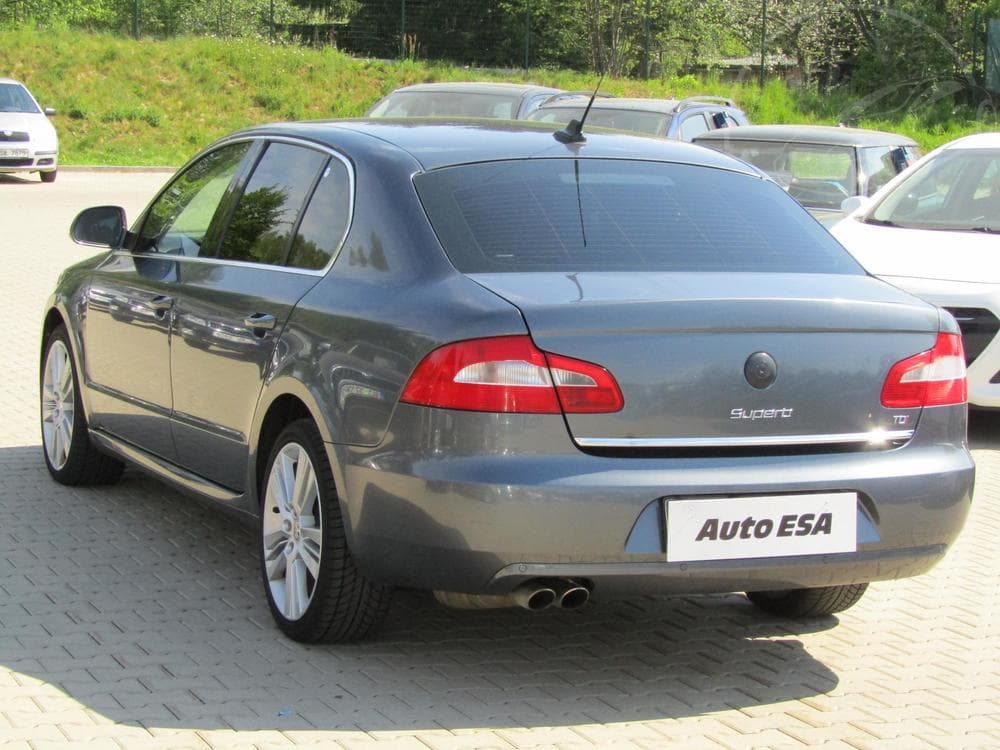 2009 Škoda SUPERB - 4