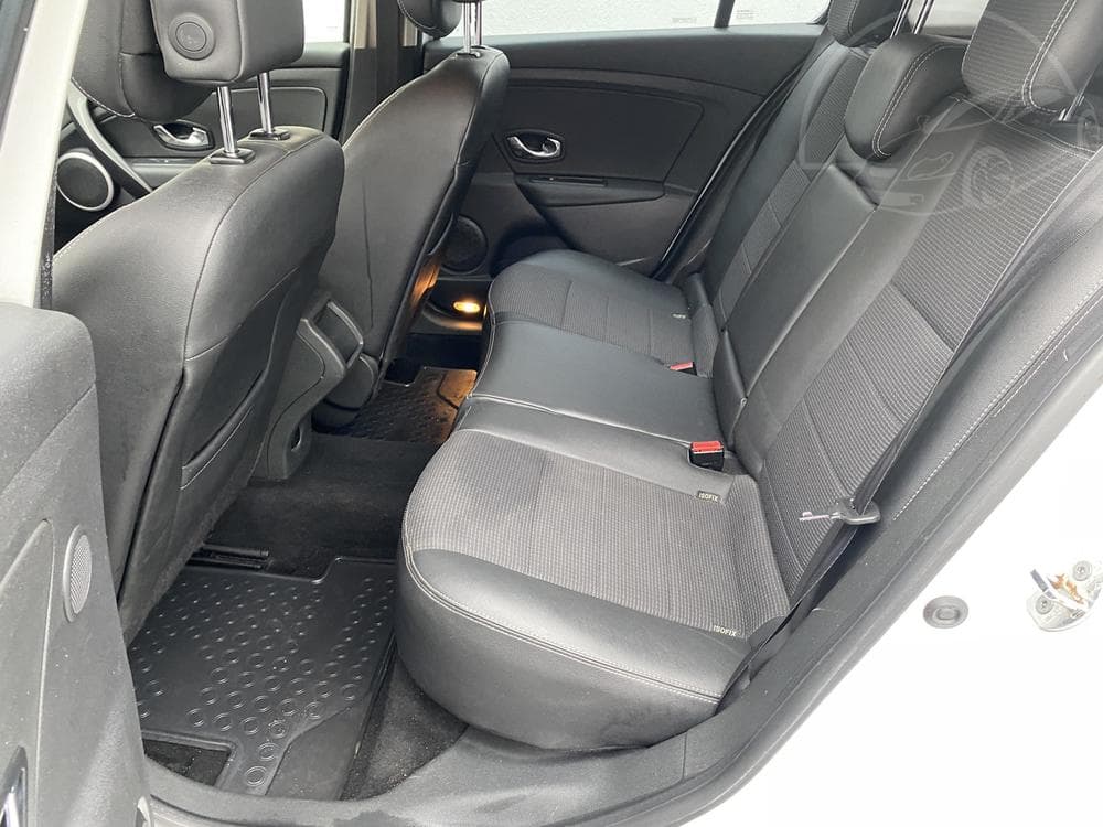 2011 Renault MEGANE - 10