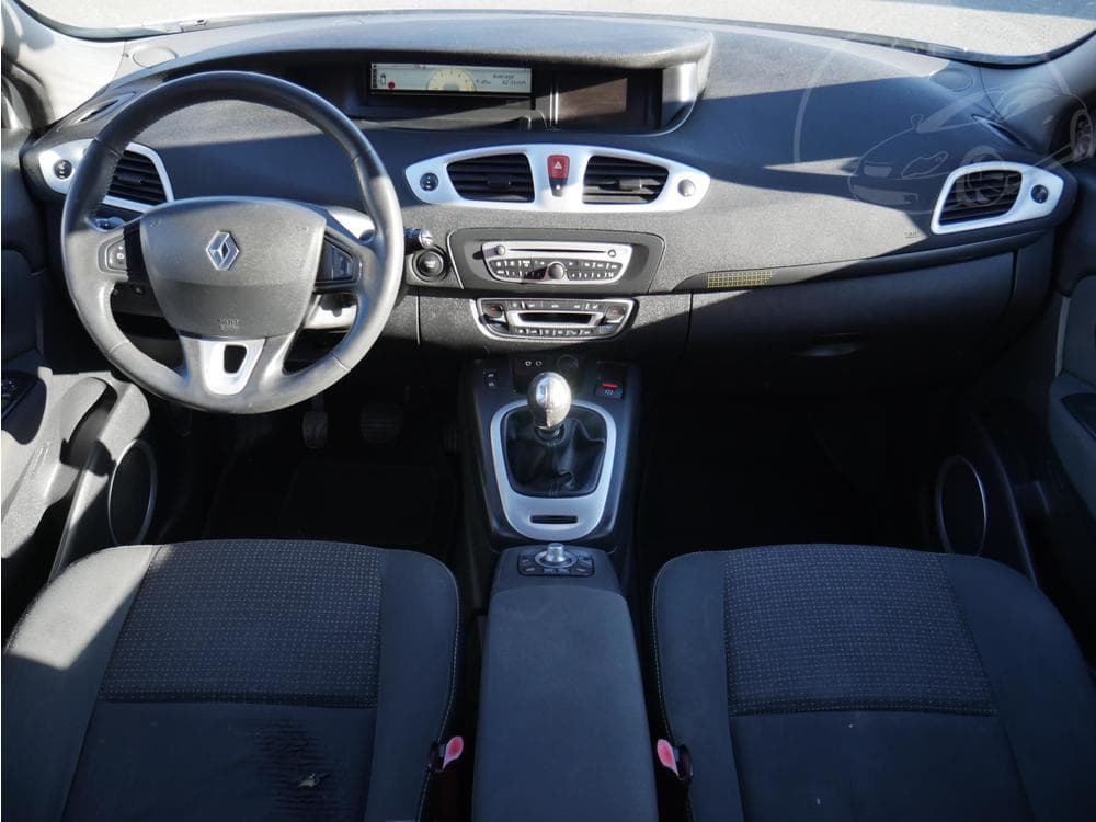 2009 Renault SCENIC - 8