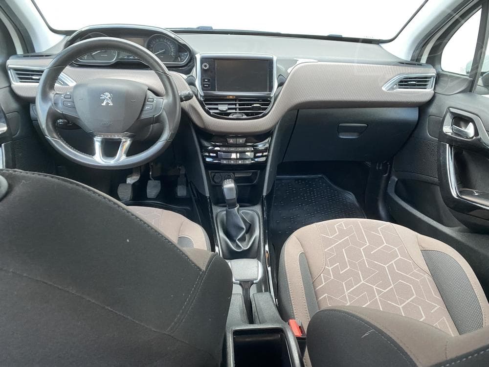 2015 Peugeot 2008 - 15