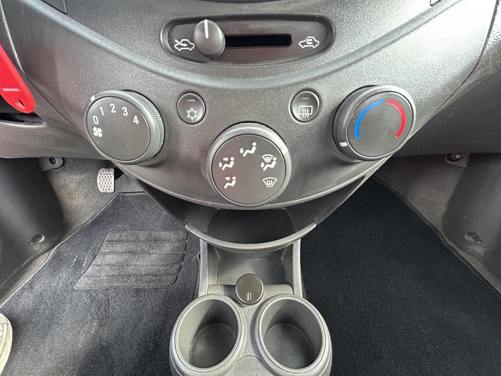 2012 Chevrolet SPARK - 37