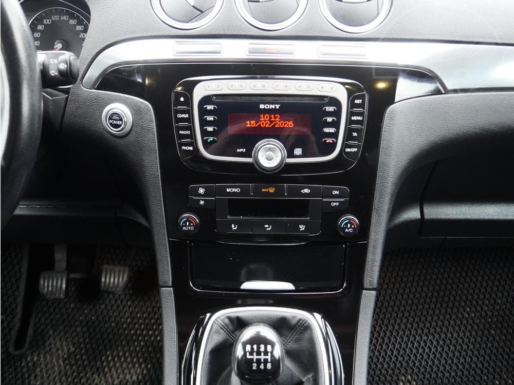 2012 Ford S-Max - 11