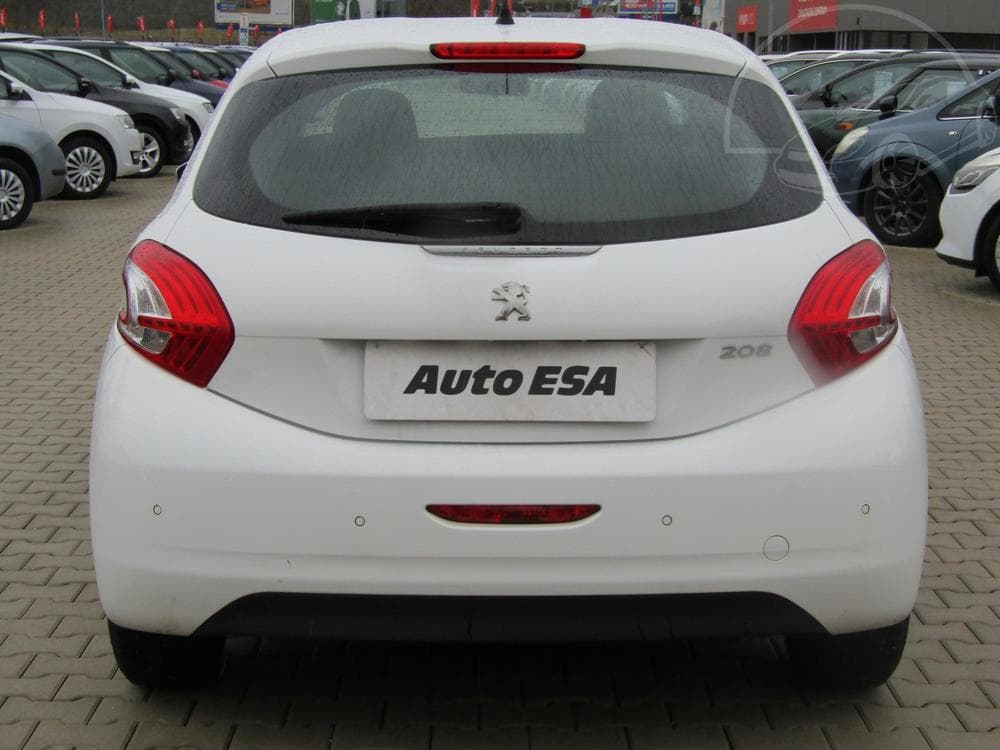 2014 Peugeot 208 - 5