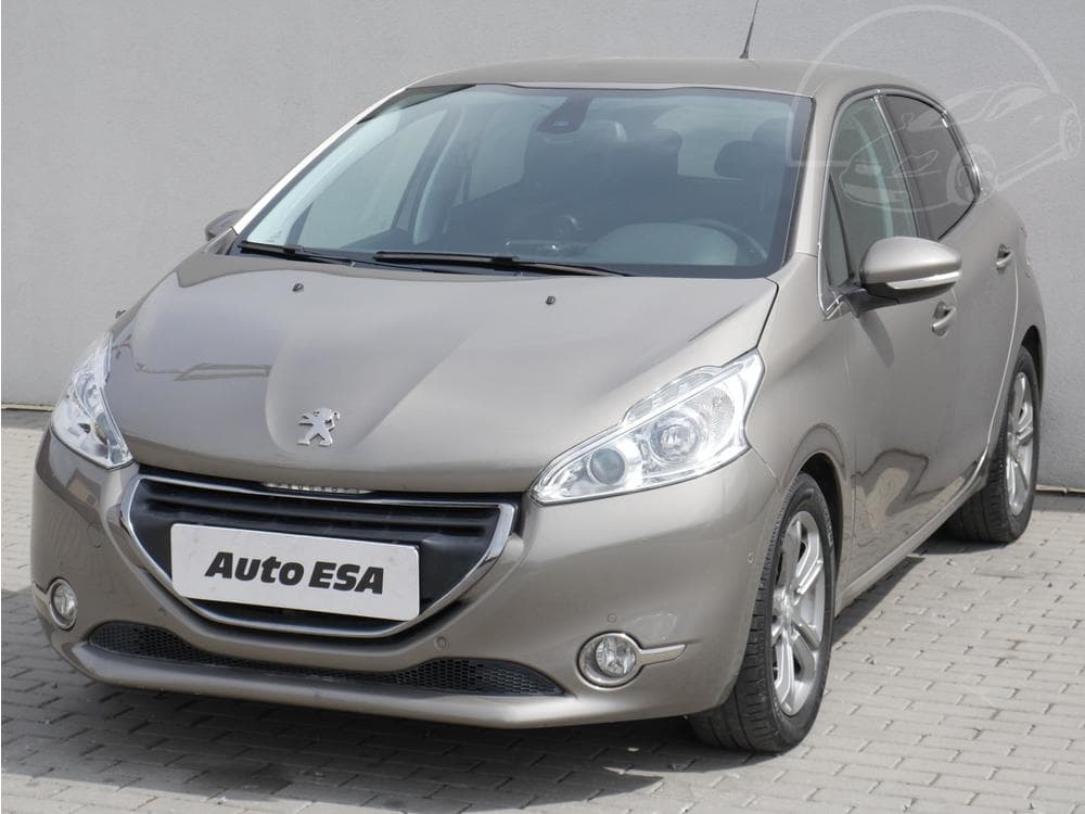 2014 Peugeot 208 - 5