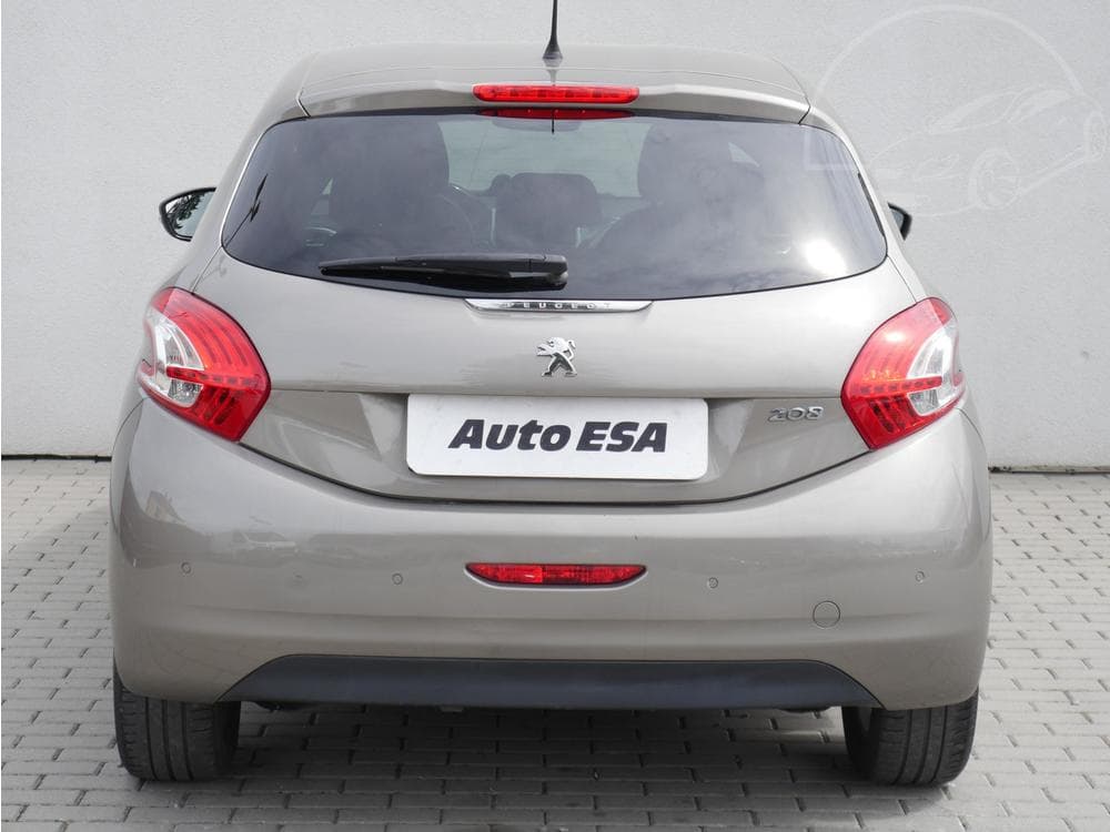 2014 Peugeot 208 - 9