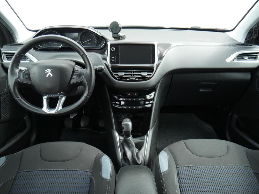2014 Peugeot 208 - 15