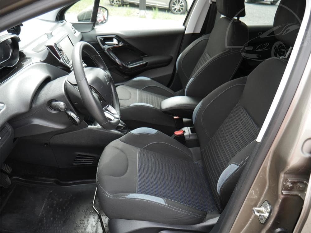 2014 Peugeot 208 - 17