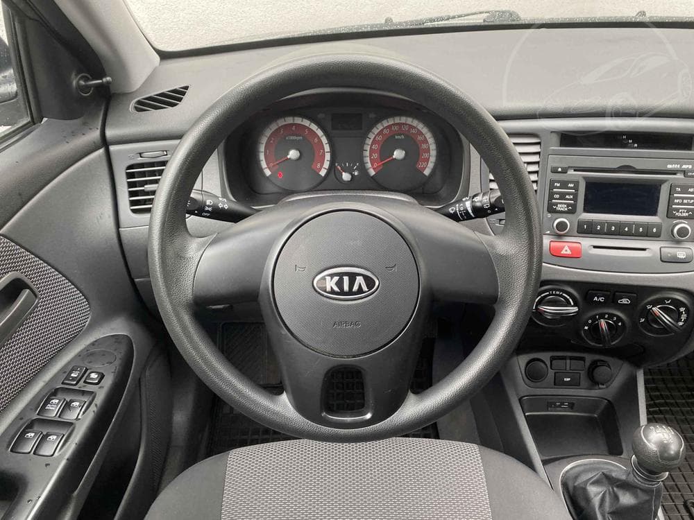 2011 Kia RIO - 11