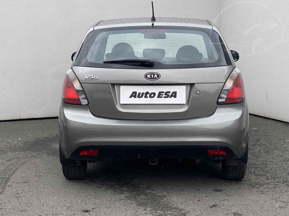 2011 Kia RIO - 5