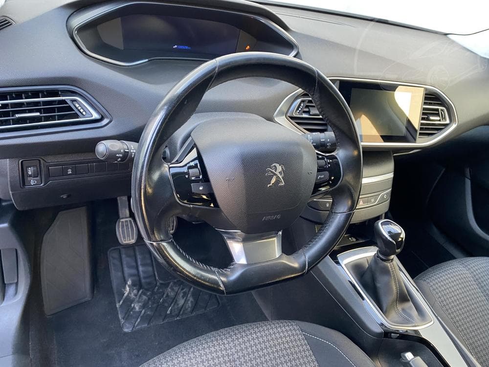 2020 Peugeot 308 - 12