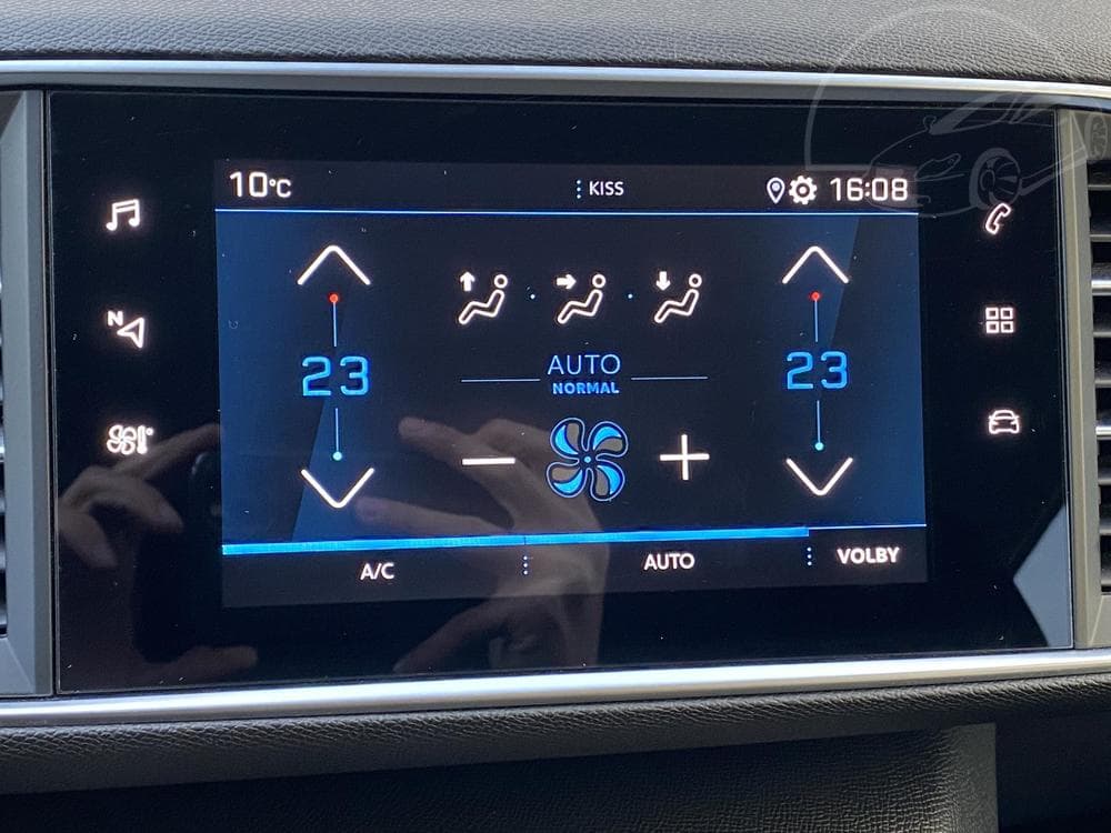 2020 Peugeot 308 - 16