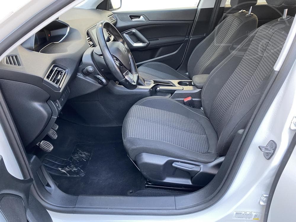 2020 Peugeot 308 - 9