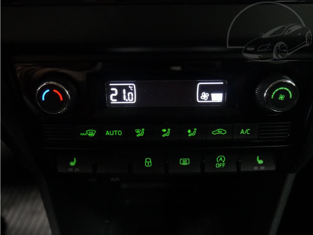 2016 Škoda RAPID - 35