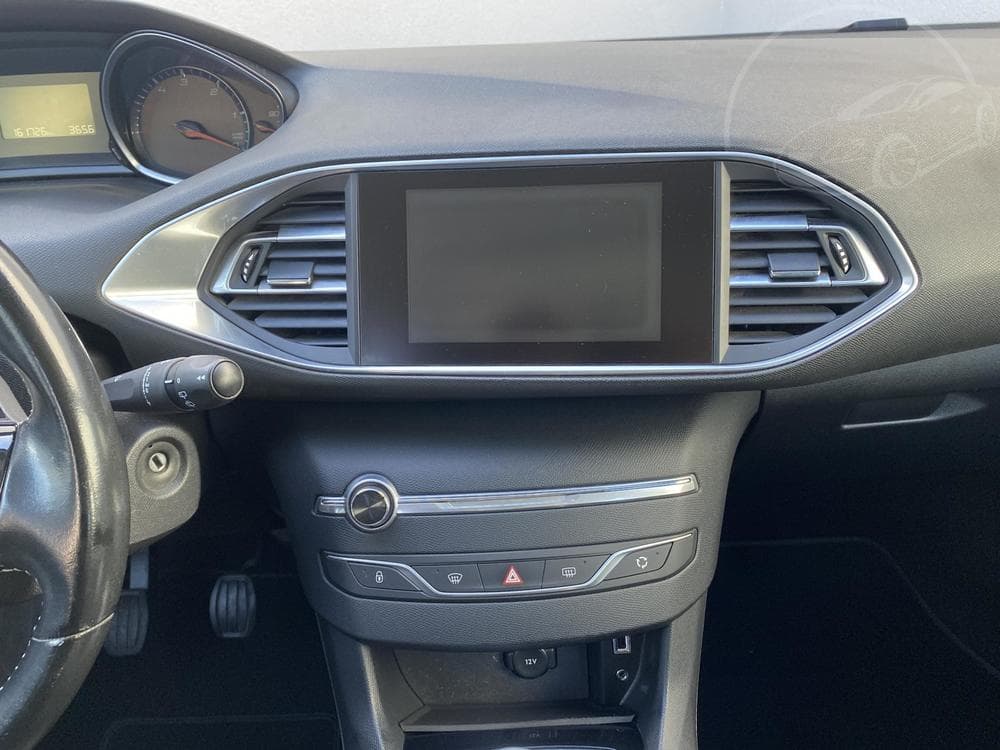 2016 Peugeot 308 - 12