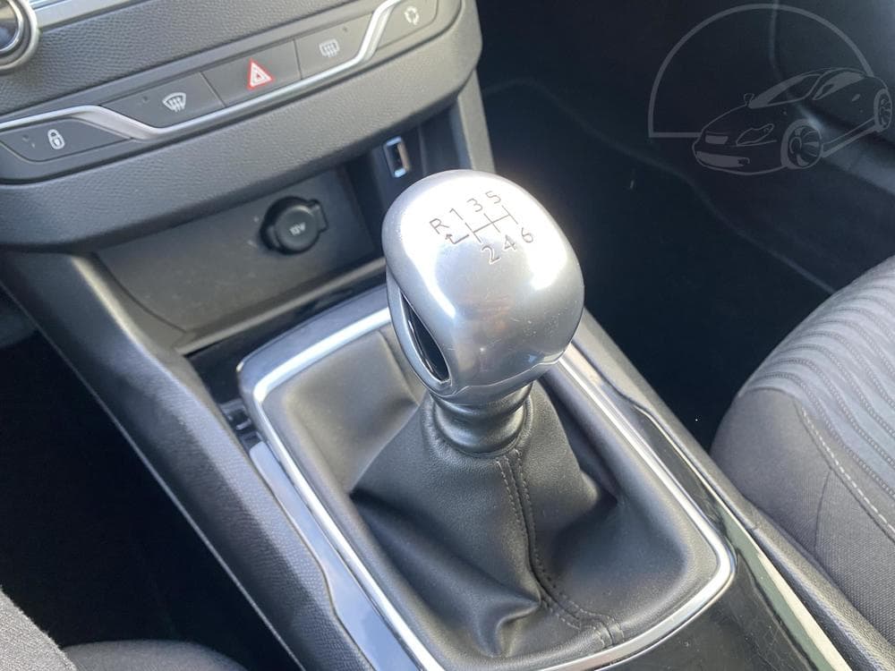 2016 Peugeot 308 - 14