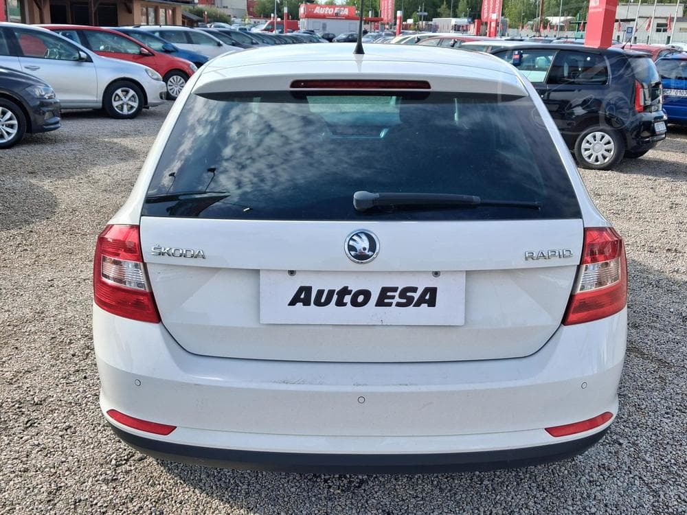 2014 Škoda RAPID - 9