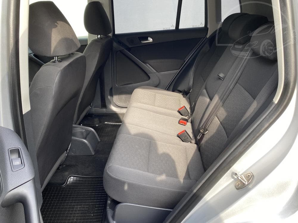 2012 Volkswagen TIGUAN - 10