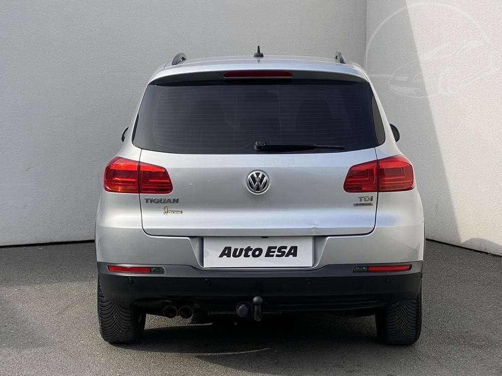 2012 Volkswagen TIGUAN - 5