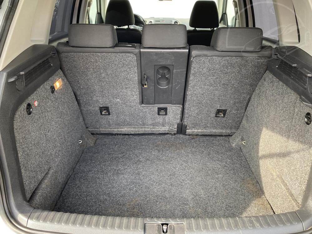 2012 Volkswagen TIGUAN - 7