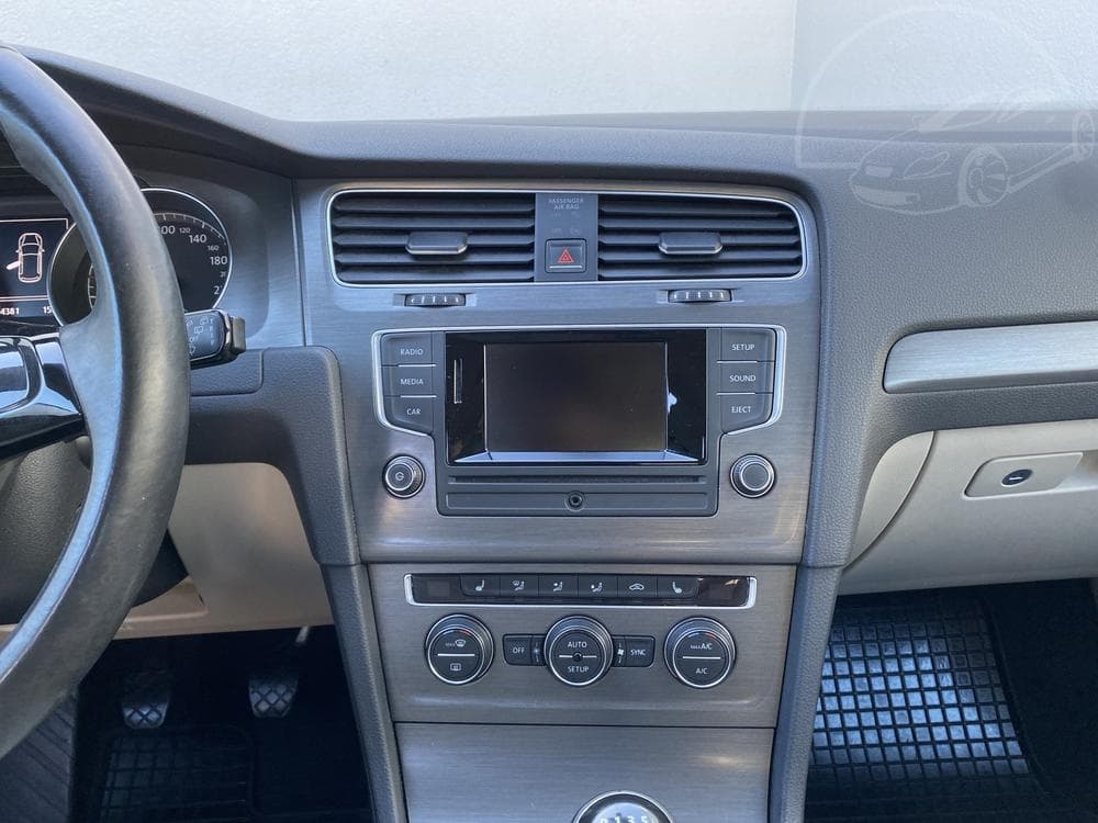 2013 Volkswagen GOLF - 12