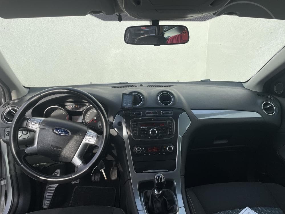 2012 Ford MONDEO - 8