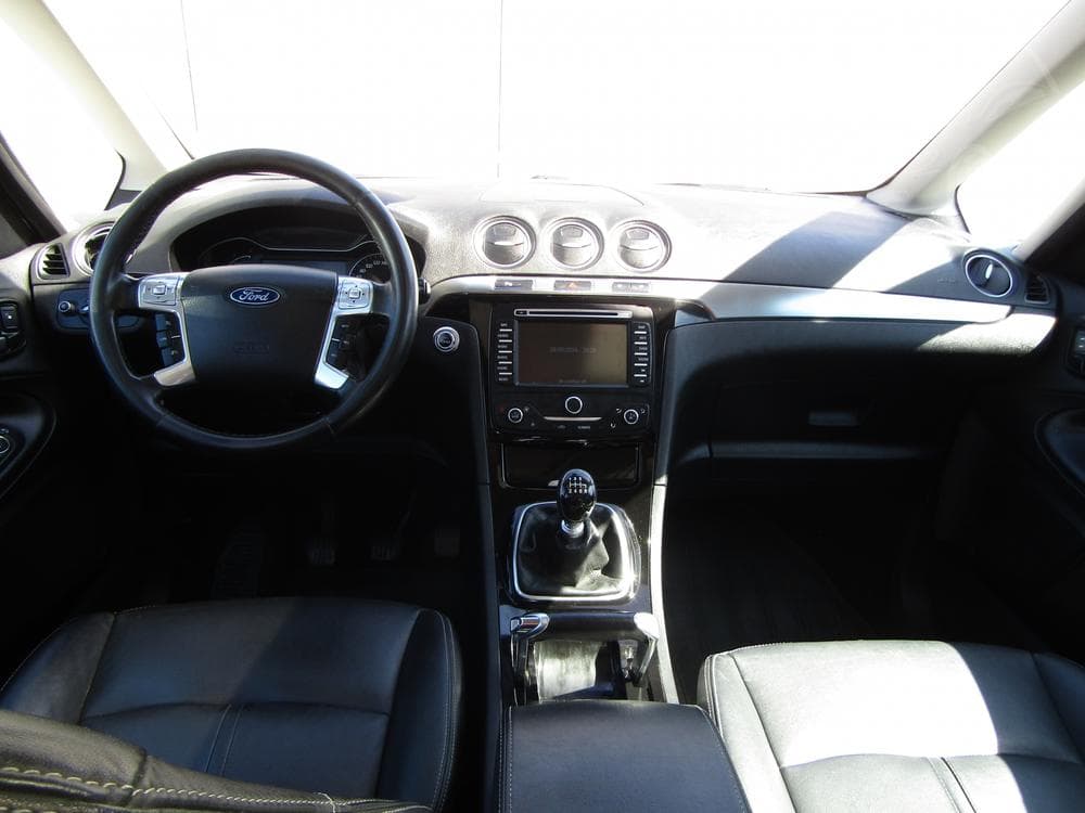 2011 Ford GALAXY - 15