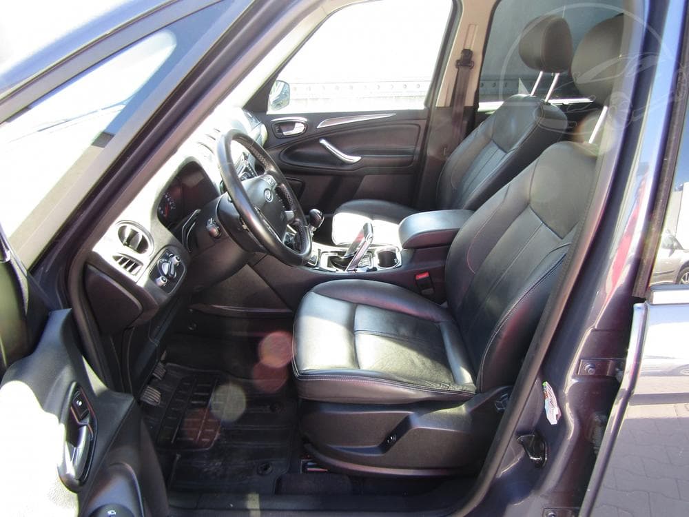 2011 Ford GALAXY - 17