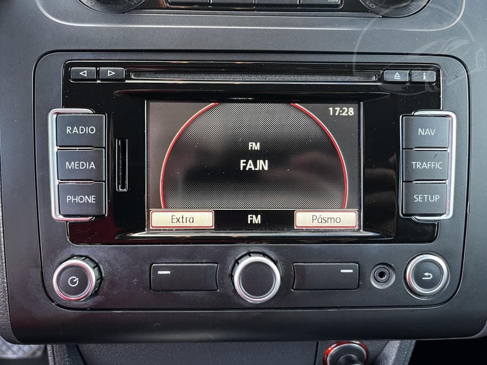 2010 Volkswagen Touran - 15