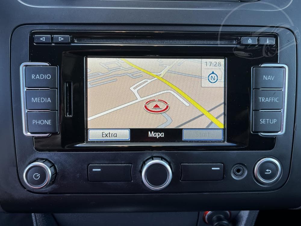 2010 Volkswagen Touran - 16