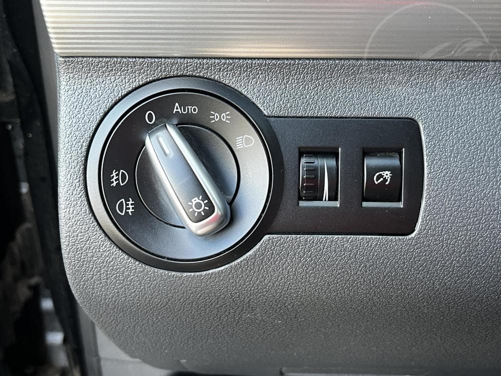 2010 Volkswagen Touran - 18