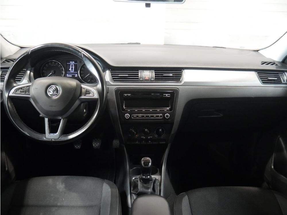 2014 Škoda RAPID - 8