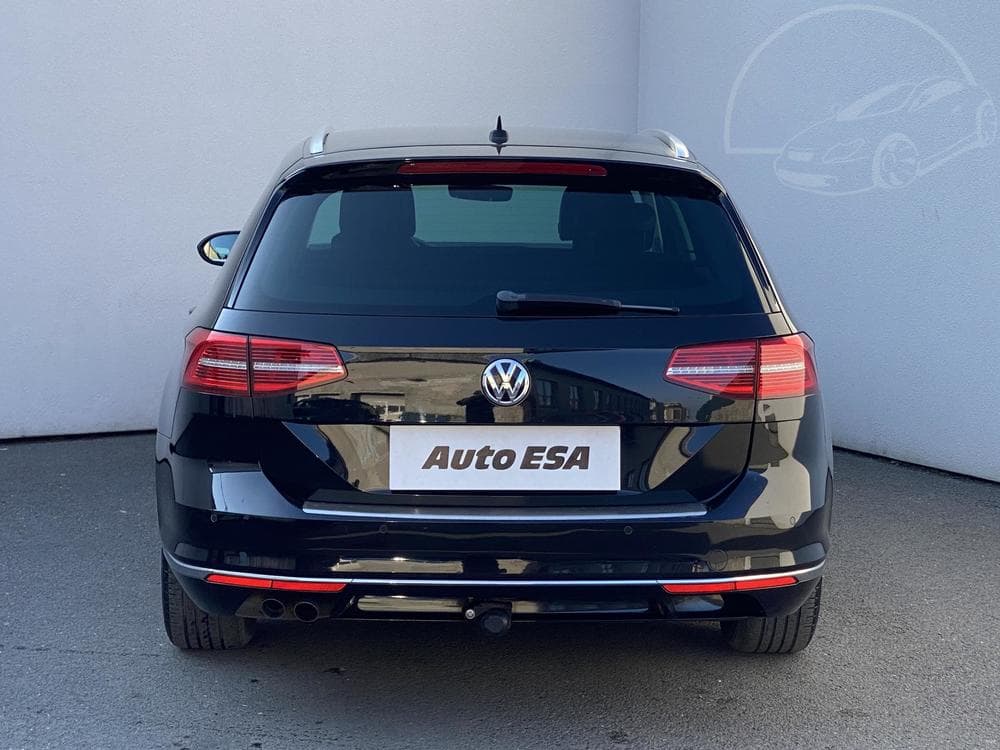 2015 Volkswagen PASSAT - 13