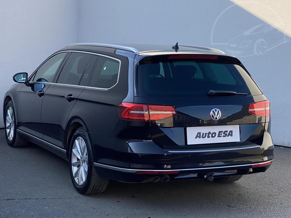2015 Volkswagen PASSAT - 16