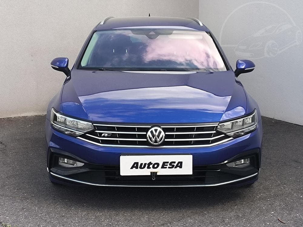 2019 Volkswagen PASSAT - 3