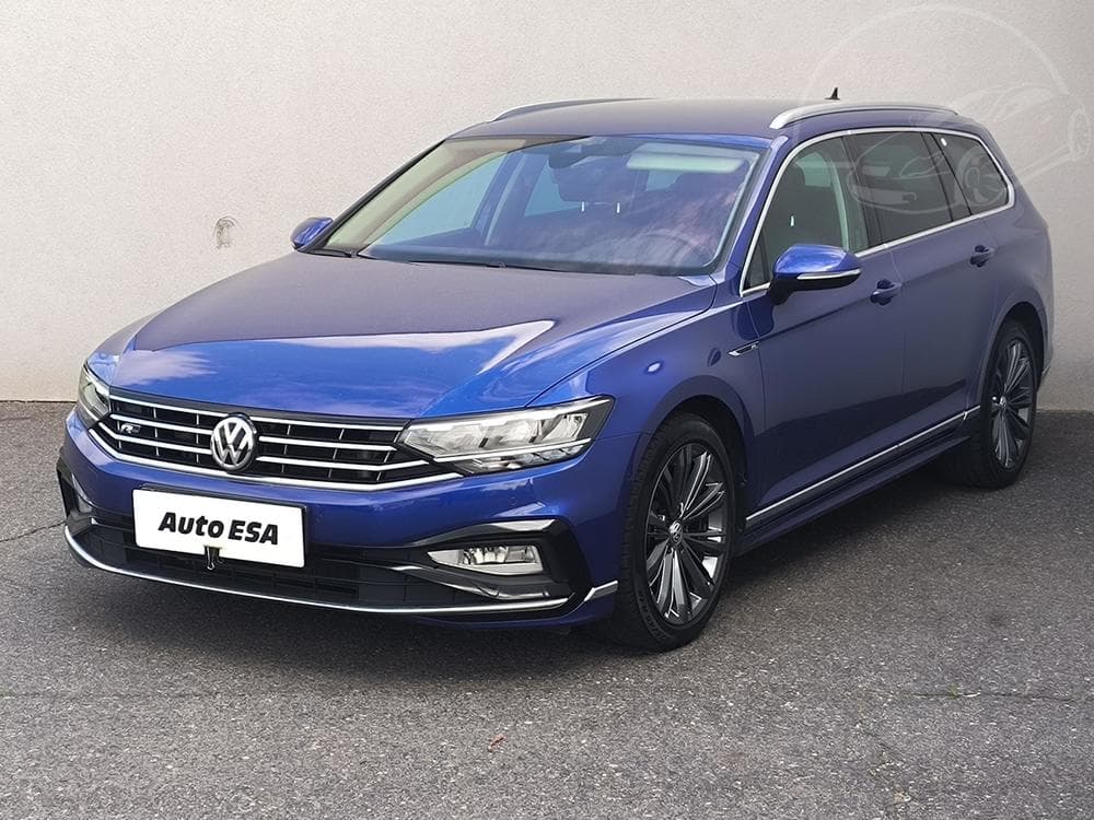 2019 Volkswagen PASSAT - 5