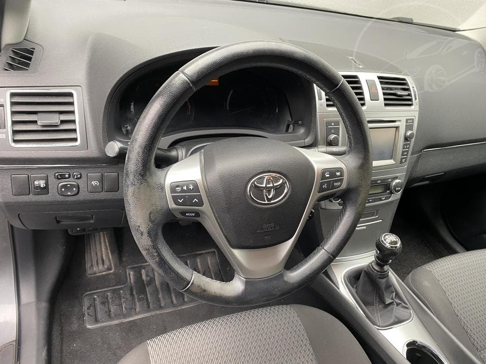 2012 Toyota AVENSIS - 13