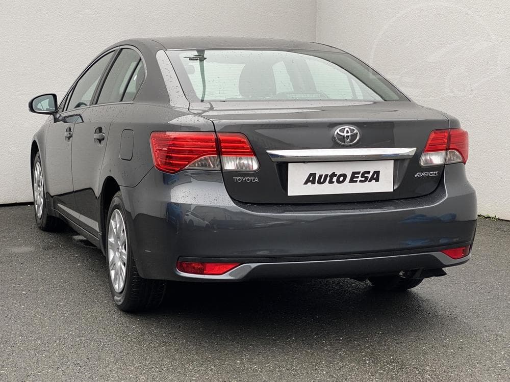 2012 Toyota AVENSIS - 6