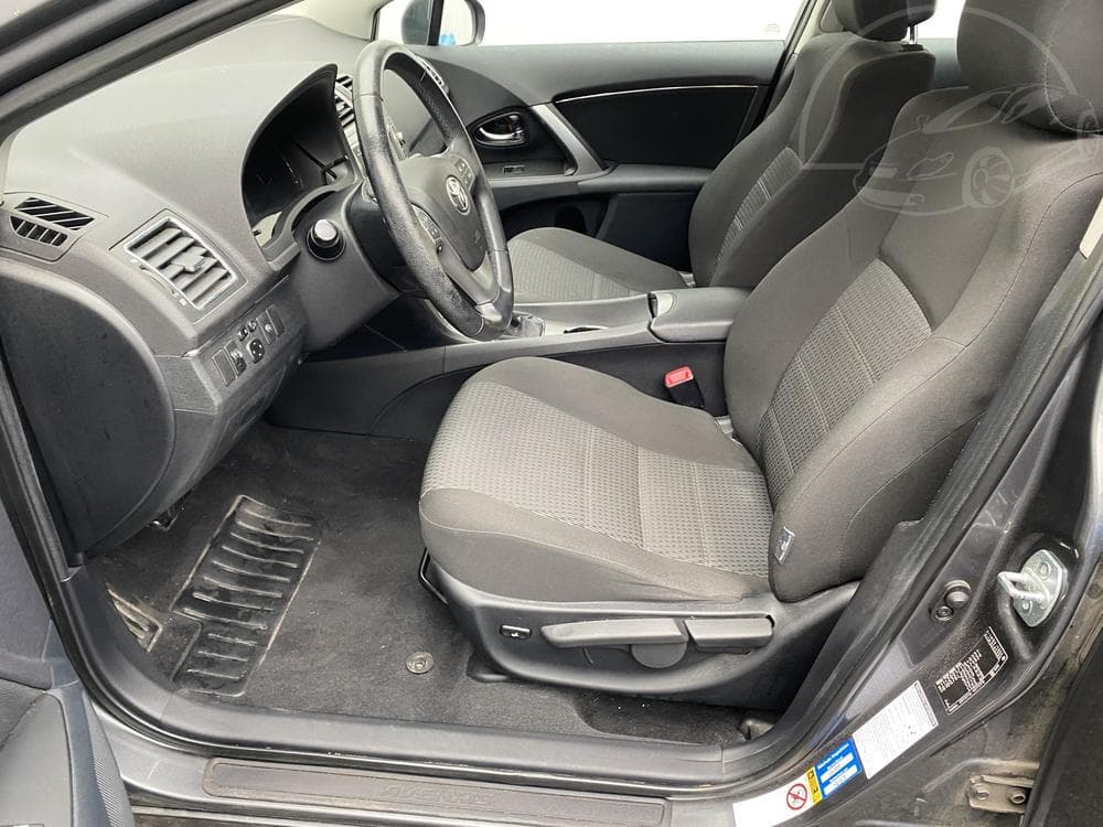 2012 Toyota AVENSIS - 9