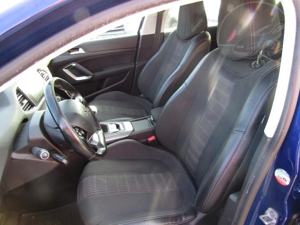 2017 Peugeot 308 - 10