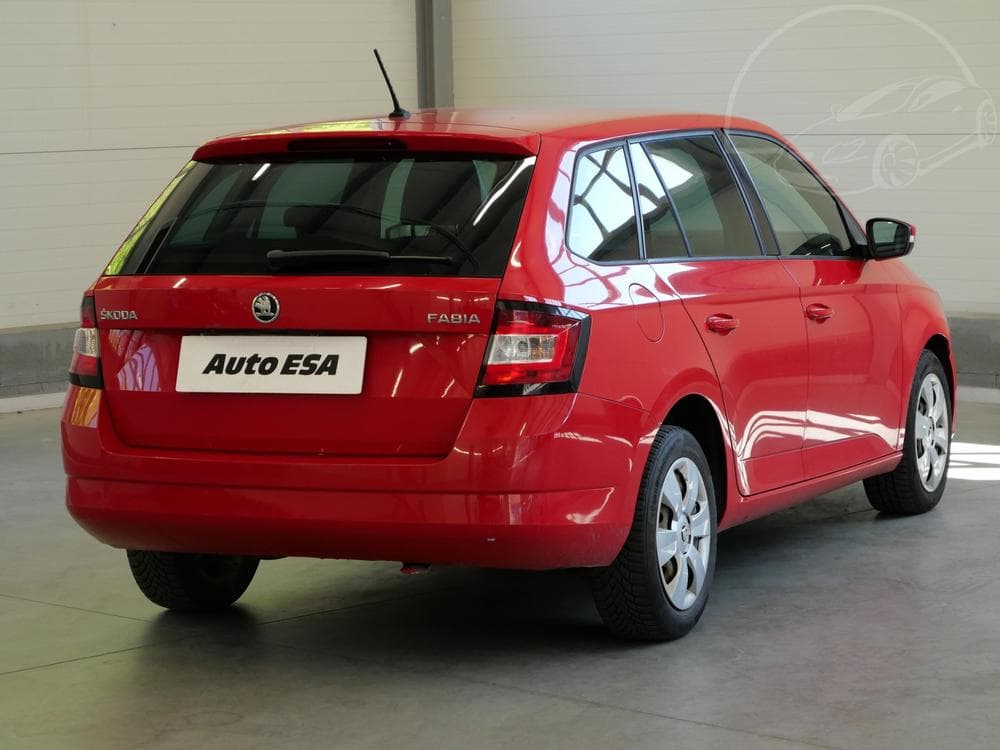 2015 Škoda FABIA - 4