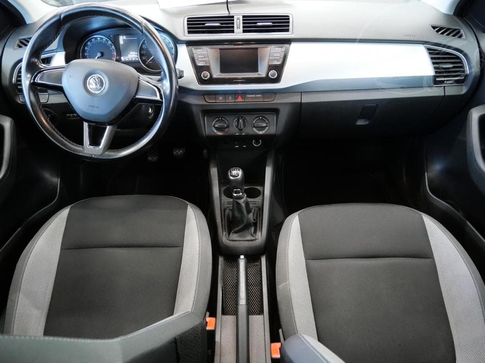 2015 Škoda FABIA - 8